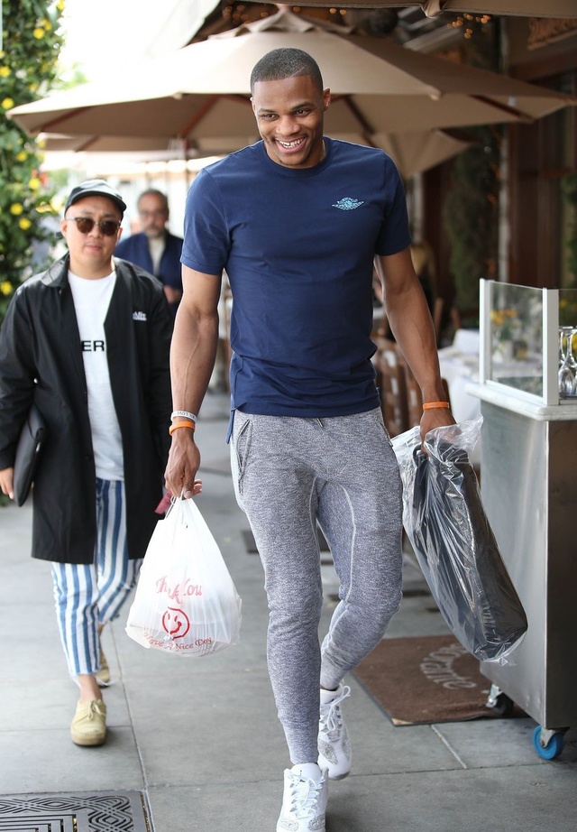 更是两种气 更是两种气