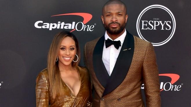 队反复论证 队反复论证