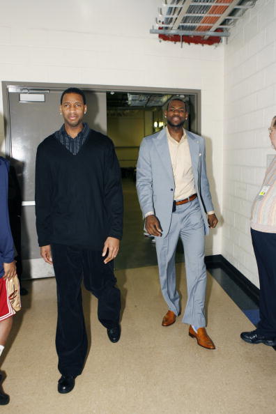 以弥补锋线 以弥补锋线